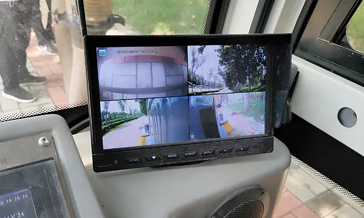 樹(shù)葉收集車(chē)