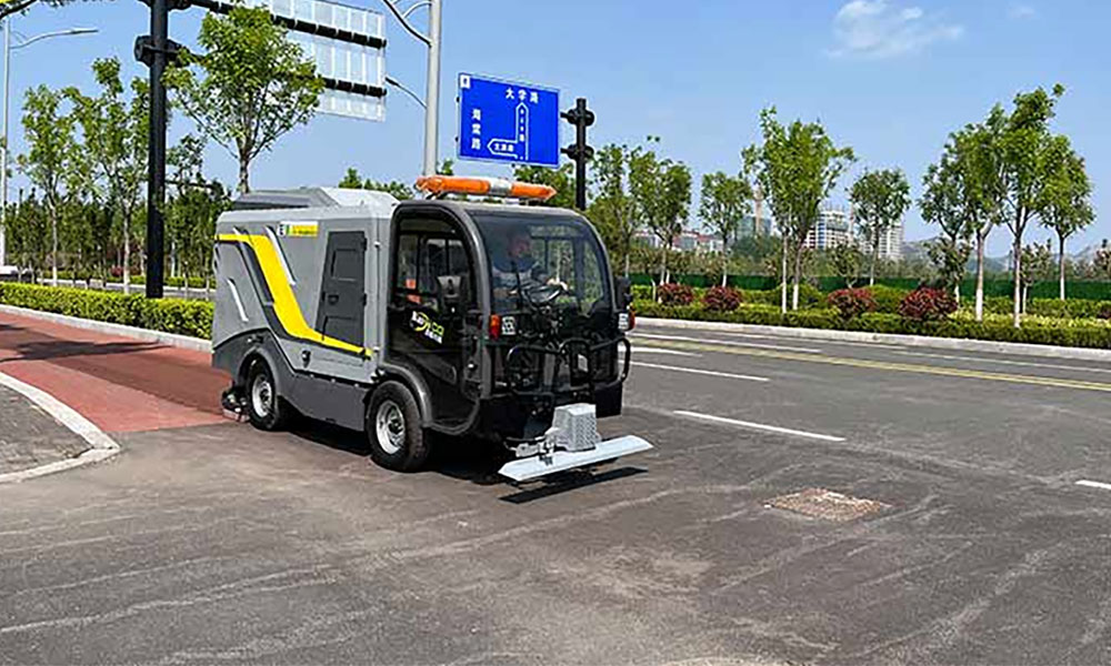 道路污染深度清潔車--深度清潔，多領(lǐng)域、多區(qū)域路面保潔、衛(wèi)生治理！