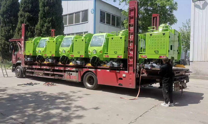 百易三輪駕駛式樹葉收集車發車!操作簡單,輕輕松松搞定落葉收集轉運難題!