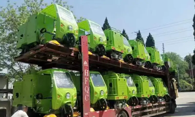 三輪駕駛式樹葉收集車:解放環衛作業的得力助手