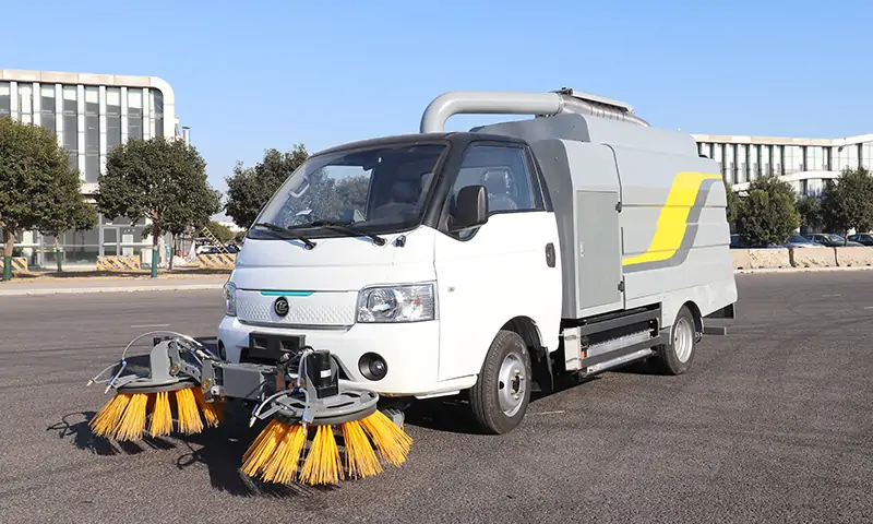 多功能樹葉收集車:提升城市環衛效率的綠色新選擇