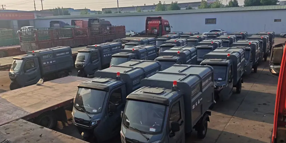 新能源側裝式垃圾清運車，側裝垃圾車，垃圾車，新能源垃圾車